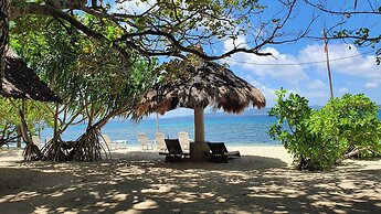Pili Beach Resort Agmanic