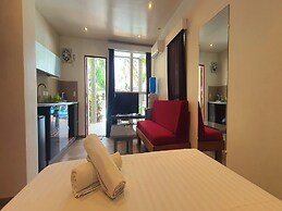 Pili Beach Resort Agmanic