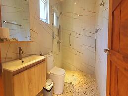 Pili Beach Resort Agmanic