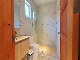 Pili Beach Resort Agmanic