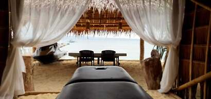 Pili Beach Resort Agmanic