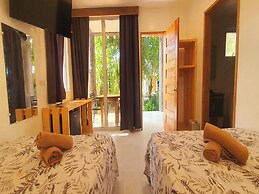 Pili Beach Resort Agmanic