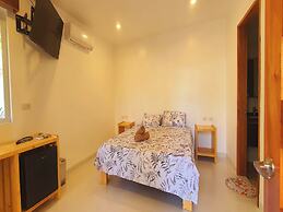 Pili Beach Resort Agmanic