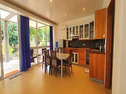 Pili Beach Resort Agmanic