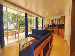 Pili Beach Resort Agmanic