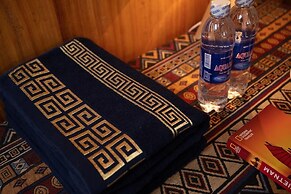 Hmong Sister House - Hostel