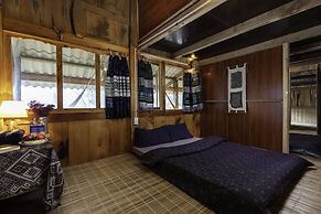 Hmong Sister House - Hostel