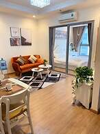 Bom Homestay Vinhomes Times City