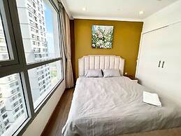 Bom Homestay Vinhomes Times City