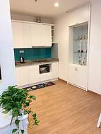 Bom Homestay Vinhomes Times City