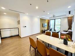 Bom Homestay Vinhomes Times City