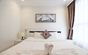 Bom Homestay Vinhomes Times City