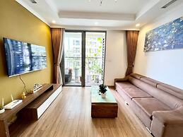 Bom Homestay Vinhomes Times City