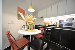 Jerry Blossom - Hostel