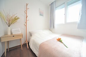 Jerry Blossom - Hostel