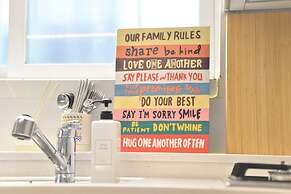 Jerry Blossom - Hostel