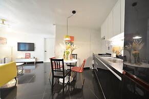 Jerry Blossom - Hostel