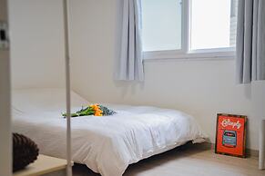 Jerry Blossom - Hostel