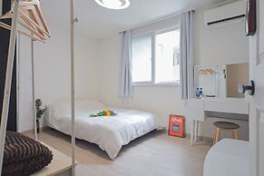 Jerry Blossom - Hostel