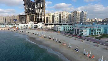 Golden jewel hotel
