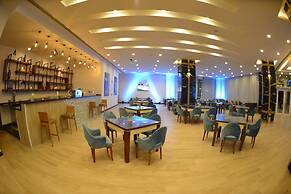 Golden jewel hotel
