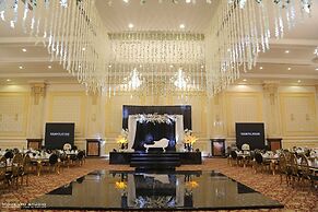 Golden jewel hotel