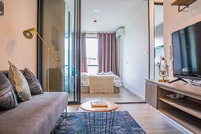 Apartment 450m from BTS with Sky Pool - bkbloft7