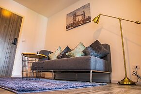 Apartment 450m from BTS with Sky Pool - bkbloft8