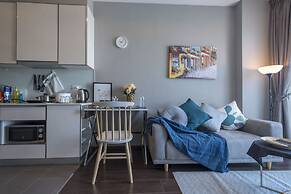 Community Apartment - bkce37