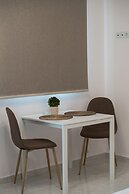 Bounatsa Studios & Apartments