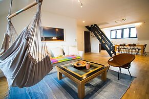 Charming Triplex Near Avenue Louise