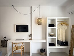 Perigiali Rooms & Apartments Folegandros