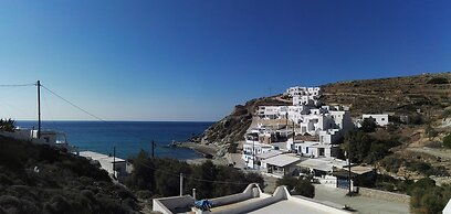 Perigiali Rooms & Apartments Folegandros