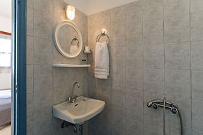 Perigiali Rooms & Apartments Folegandros