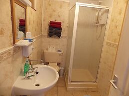 Selenite Guest House