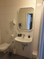 Shivas City Aparthotel