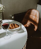 Luxury Inn