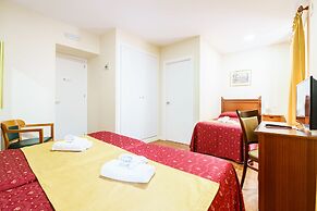 Hotel Carlos V by Viverestays