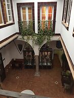 Hotel Carlos V by Viverestays