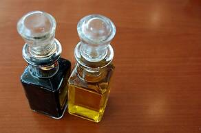 Hotel Carlos V by Viverestays