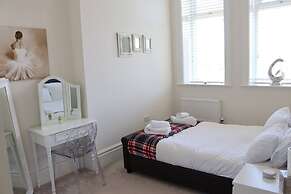 Menston Manor - Stunning Location