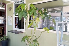 OYO Hotel Kings at Clovis