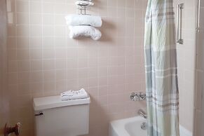 OYO Hotel Kings at Clovis