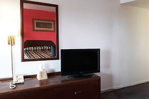 OYO Hotel Kings at Clovis