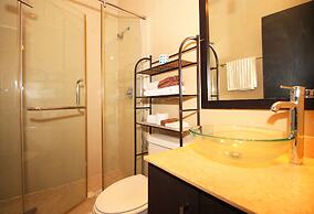 Les Alizes near Beach