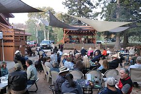 Arrowhead Mountain Lodge