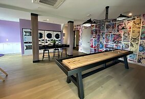 Pelicanstay in Central Square Cambridge