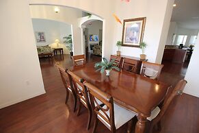 Bursting With Sunshine Pool S & G 5 Bedroom Home by RedAwning