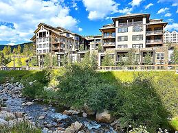 Founders - 4374 2 Bedroom Condo by RedAwning