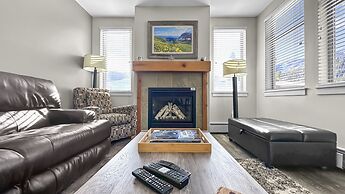 Founders - 4374 2 Bedroom Condo by RedAwning